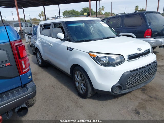 KIA SOUL + 2015 KNDJP3A58F7213337 Image 1