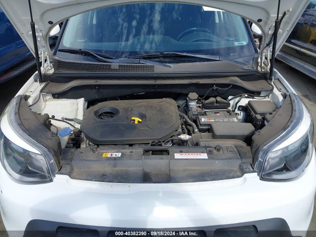 KIA SOUL + 2015 KNDJP3A58F7213337 Image 10