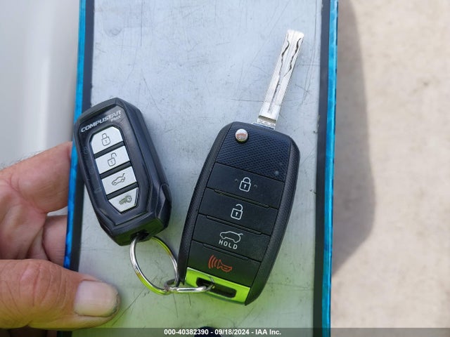 KIA SOUL + 2015 KNDJP3A58F7213337 Image 11