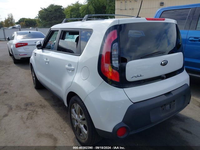 KIA SOUL + 2015 KNDJP3A58F7213337 Image 3