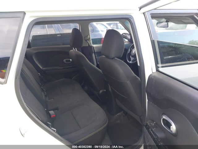 KIA SOUL + 2015 KNDJP3A58F7213337 Image 8