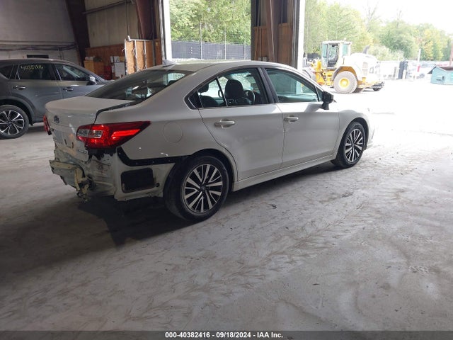 4S3BNAC6XJ3008915 Subaru Legacy Premium
