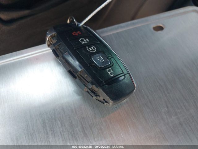 5LMCJ1C93HUL57177 Lincoln Mkc Premiere