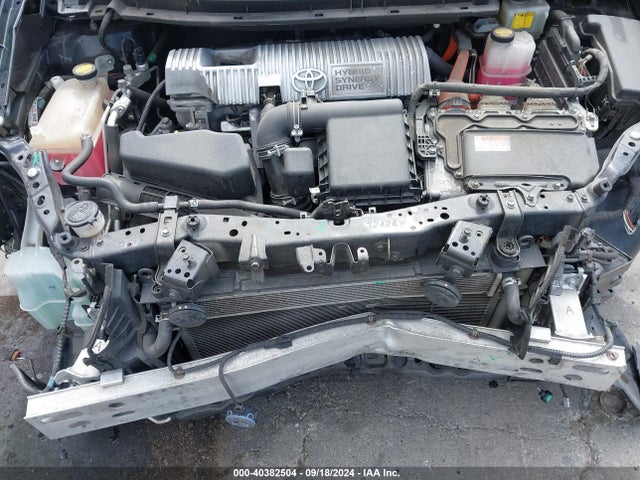 Toyota Prius Three 2014 JTDKN3DU9E1765394 Image 10