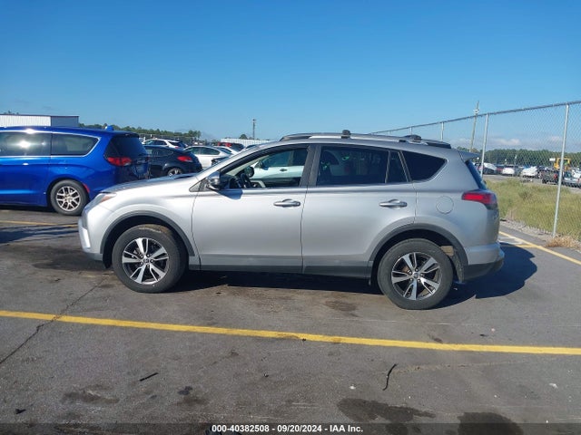 Toyota Rav4 Xle 2017 2T3RFREV1HW561779 Image 14