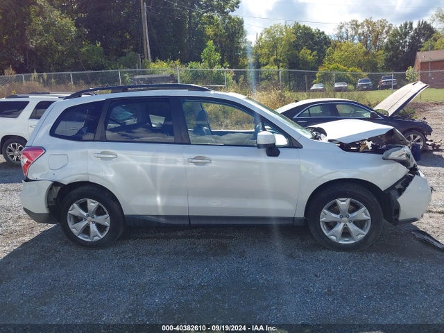 Subaru Forester 2.5i Premium 2014 JF2SJAECXEH470609 Image 13