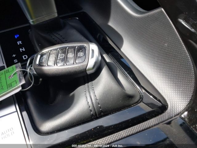 5NPLN4AG4MH043699 Hyundai ELANTRA SEL