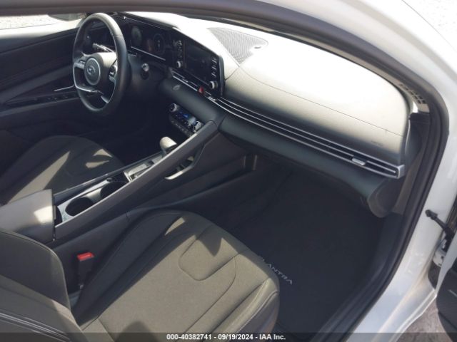 5NPLN4AG4MH043699 Hyundai ELANTRA SEL