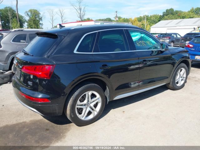 WA1BNAFY4J2231237 Audi Q5 2.0t Premium/2.0t Tech Premium