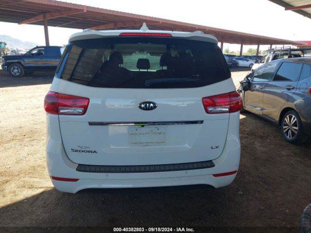 KNDMB5C11H6333703 KIA SEDONA LX