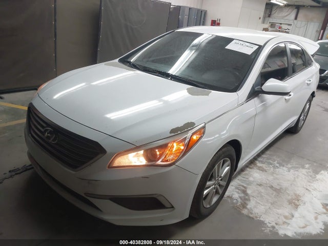 Hyundai Sonata 2017 5NPE24AF9HH530833 Image 2