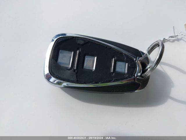 1GNERFKW4KJ226708 Chevrolet Traverse Ls