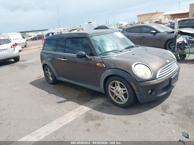 2010 MINI COOPER CLUBMAN WMWML3C56ATX36603 Photo 0