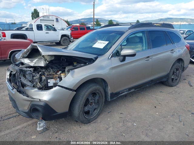 Subaru Outback 2.5i Premium 2018 4S4BSACC2J3308474 Image 2