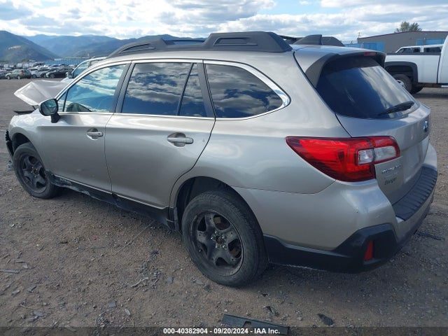 Subaru Outback 2.5i Premium 2018 4S4BSACC2J3308474 Image 3
