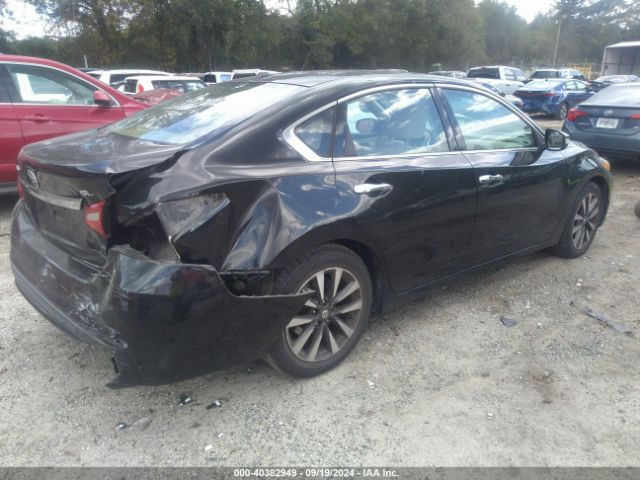 1N4AL3AP2HC158381 Nissan Altima 2.5 Sl