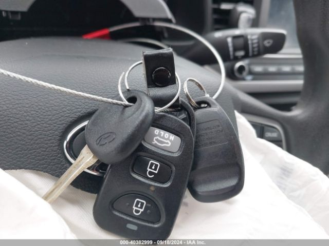 5NPD84LF8JH373969 Hyundai ELANTRA SEL