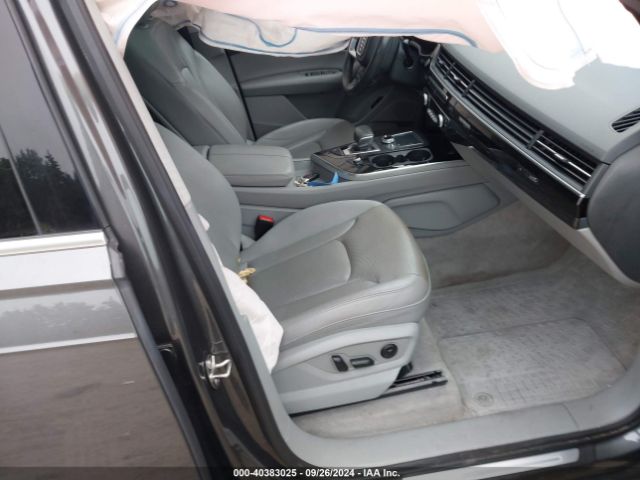 WA1VAAF78JD035113 Audi Q7 3.0t Premium