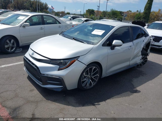 Toyota COROLLA SE 2020 5YFS4RCE1LP050103 Image 2