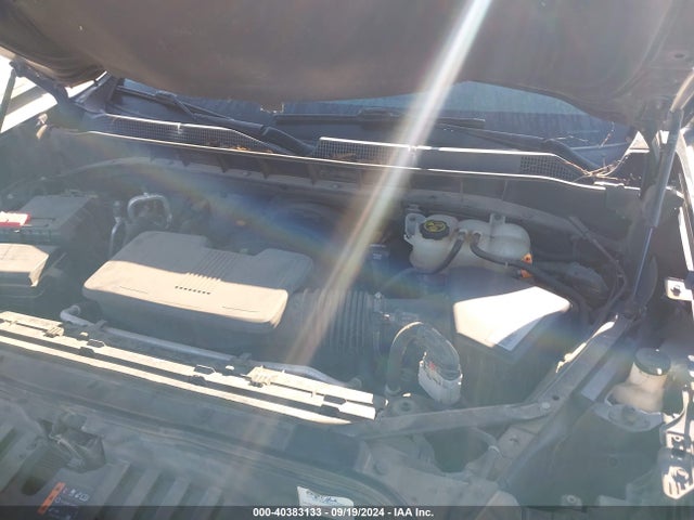 1GCPYFEDXKZ238586 Chevrolet Silverado 1500 Lt Trail Boss
