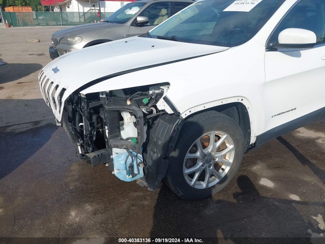 Jeep Cherokee Latitude 2014 1C4PJLCS0EW116796 Image 6