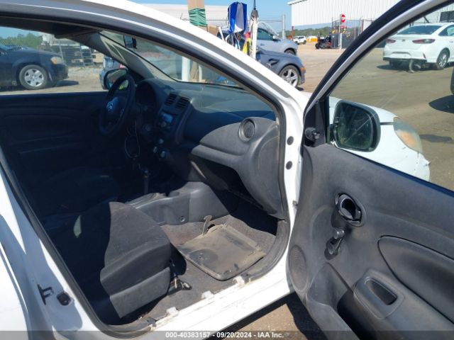 3N1CN7AP5EL833180 Nissan Versa 1.6 S+