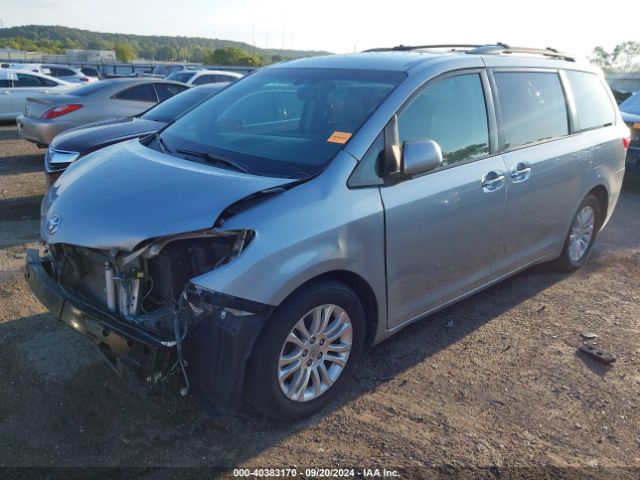 5TDYK3DC0FS635664 Toyota Sienna Xle Premium 8 Passenger