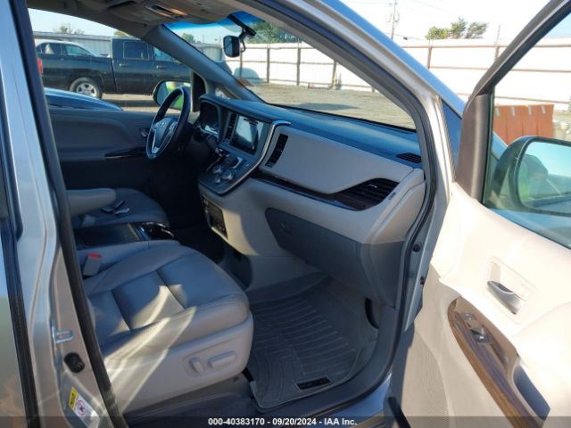 5TDYK3DC0FS635664 Toyota Sienna Xle Premium 8 Passenger