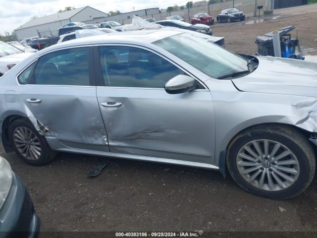 1VWBT7A33GC052746 Volkswagen Passat 1.8t Se