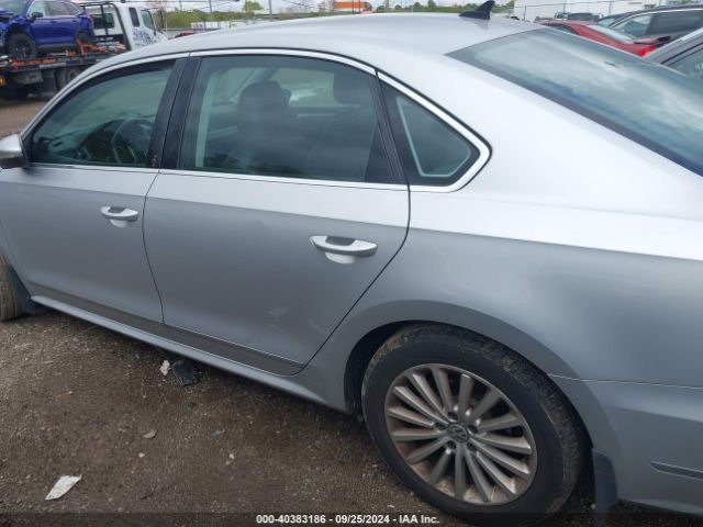 1VWBT7A33GC052746 Volkswagen Passat 1.8t Se
