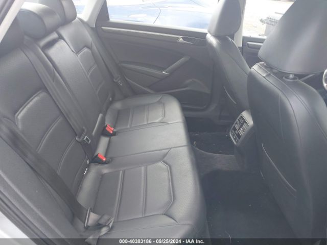 1VWBT7A33GC052746 Volkswagen Passat 1.8t Se