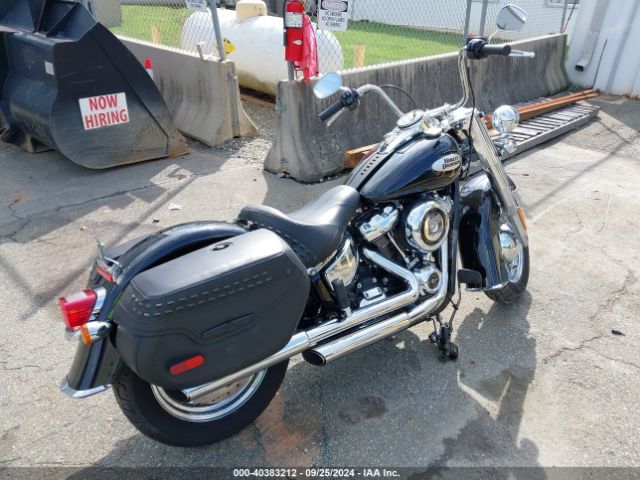 2021 HARLEY-DAVIDSON FLHC 1HD1YAJ19MB055386 Photo 3