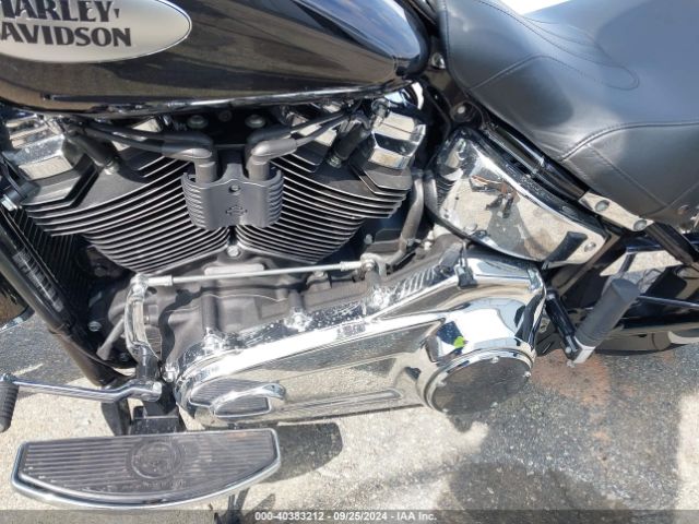 2021 HARLEY-DAVIDSON FLHC 1HD1YAJ19MB055386 Photo 8
