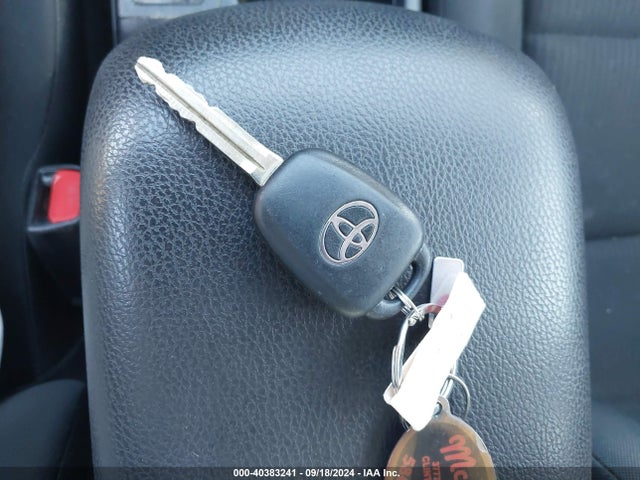 Toyota RAV4 LE 2016 2T3ZFREVXGW281888 Image 11