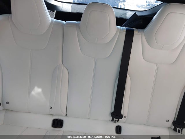 2017 TESLA MODEL S 5YJSA1E15HF188850 Photo 7