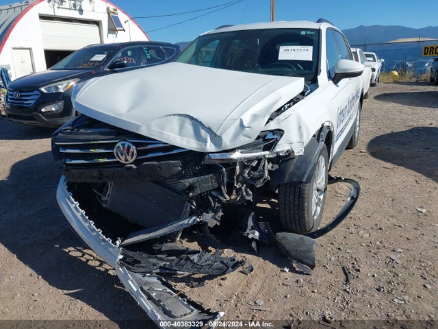 3VV0B7AX9LM013928 Volkswagen Tiguan 2.0t S