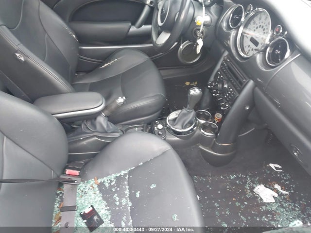 2006 MINI COOPER WMWRC33526TK17576 Photo 4