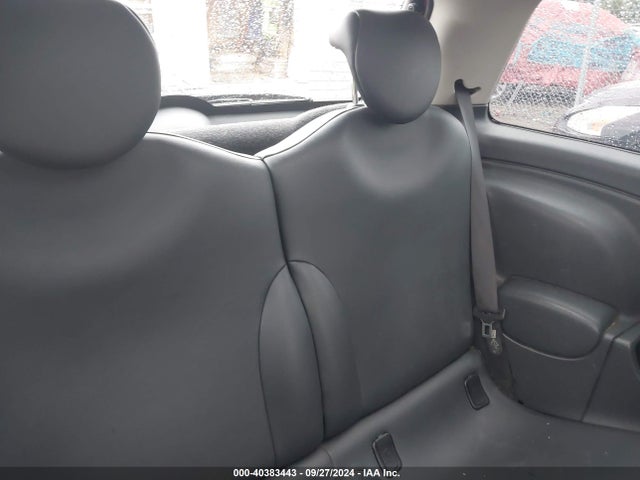 2006 MINI COOPER WMWRC33526TK17576 Photo 7