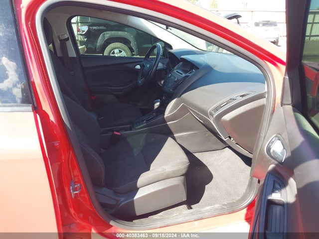 Ford FOCUS SE 2016 1FADP3K26GL221534 Image 5
