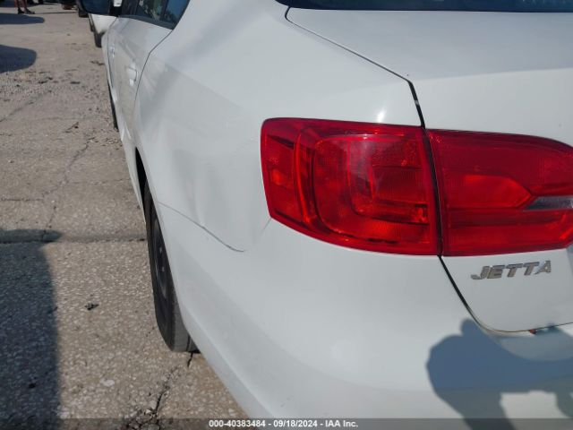 3VW2K7AJ2EM292125 Volkswagen Jetta 2.0l S