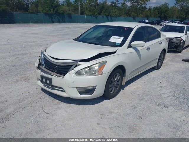 Nissan Altima 2.5 S 2015 1N4AL3AP5FC484799 Image 2