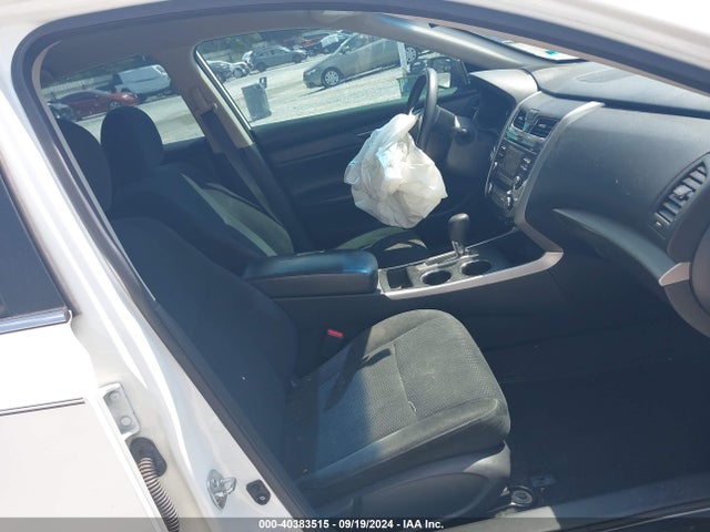 Nissan Altima 2.5 S 2015 1N4AL3AP5FC484799 Image 5