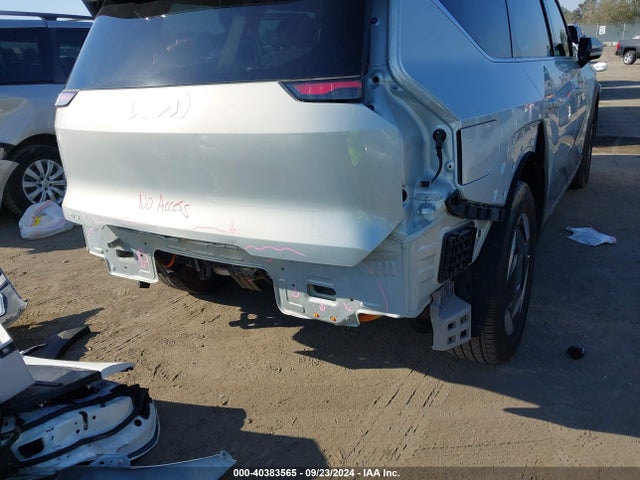 KIA Ev9 Light Long Range 2024 KNDAB5S18R6027314 Image 6