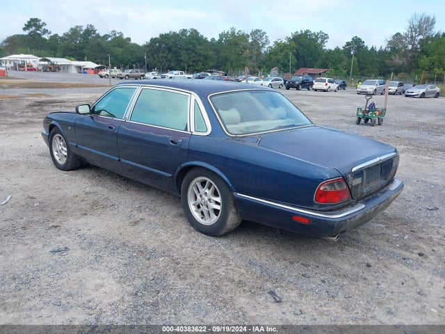 1999 JAGUAR XJ8 SAJHX6046XC858474 Photo 2