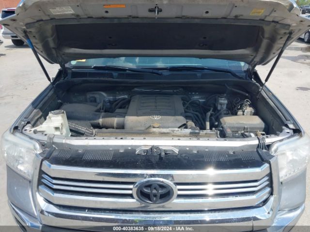 5TFEW5F12HX219093 Toyota Tundra Sr5 5.7l V8