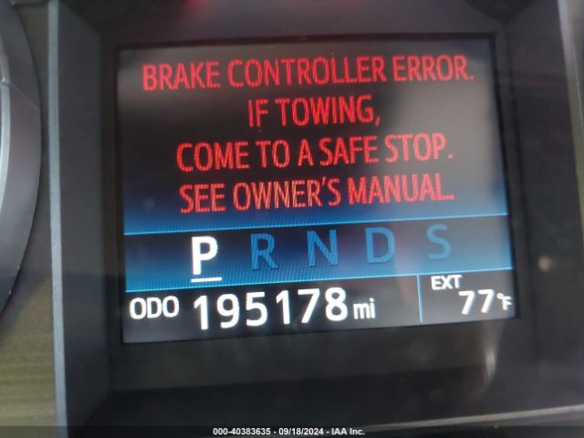 5TFEW5F12HX219093 Toyota Tundra Sr5 5.7l V8
