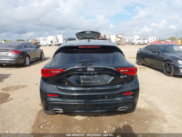 SJKCH5CP5HA032926 Infiniti Qx30 Premium