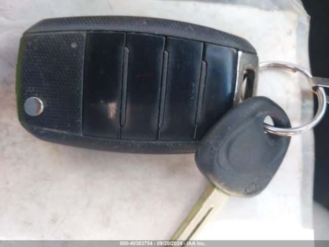 5XYKT3A6XEG507493 KIA SORENTO LX