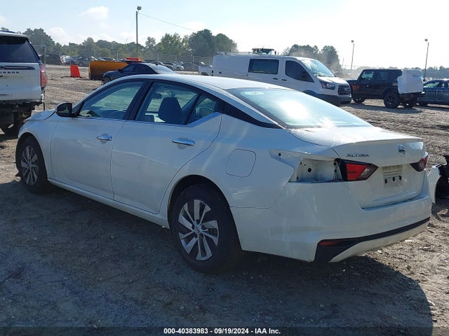 1N4BL4BV6NN364066 Nissan Altima S Fwd