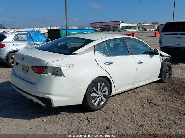 1N4BL4BV6NN364066 Nissan Altima S Fwd